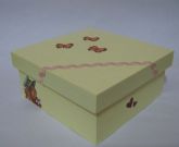 Caixa infantil com borboletas